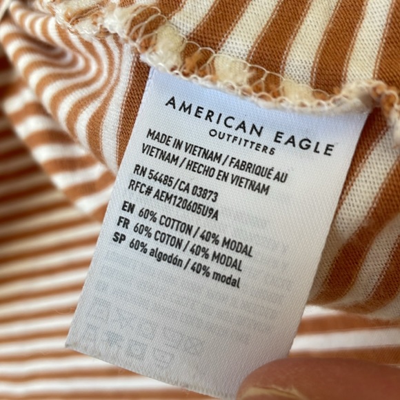 American Eagle White & Tan Striped V Neck Shirt - Picture 3 of 4